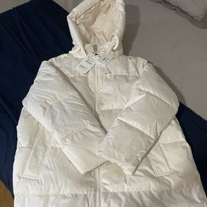White puffy jacket from ZARA